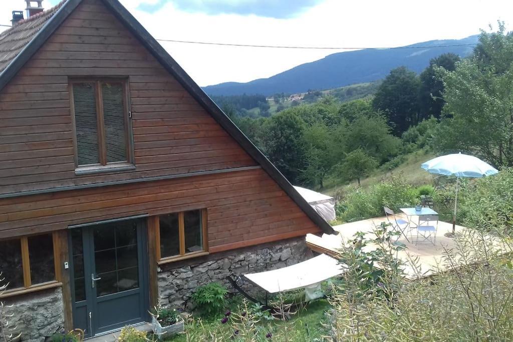 Un Coin De Montagne Apartamento Linthal Exterior foto